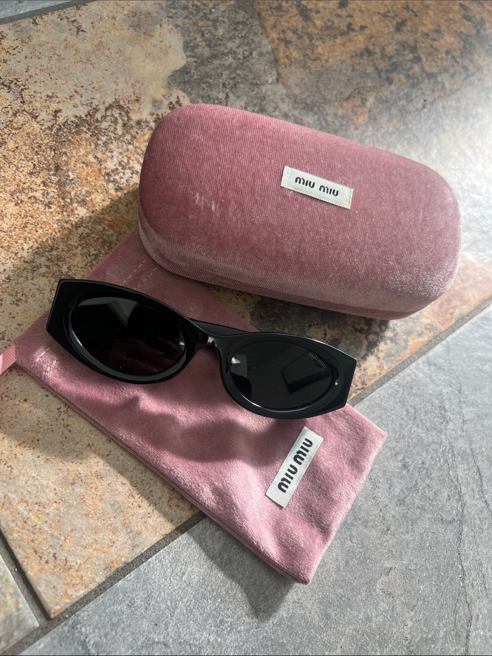 Miu Miu Black Cat-Eye Sunglasses with Pink Velvet Case and Pouch